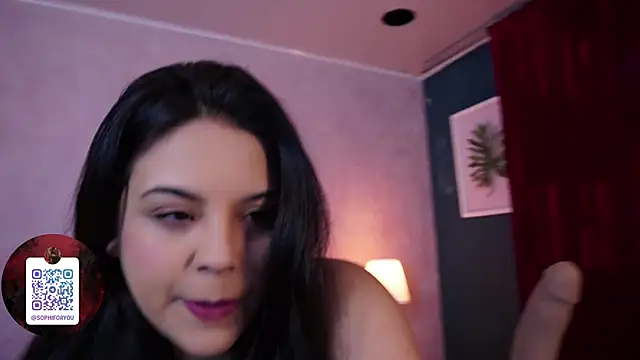 Snapshot of Sophia_wilsonn_ chatting on 06.12.26 Sophia wilsonn online show from 06.12.26