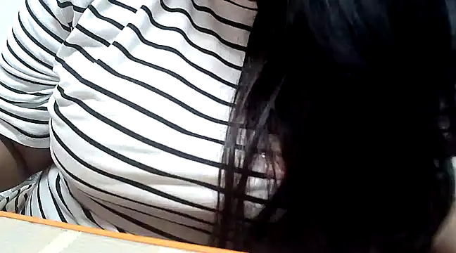 Snapshot of hot_pavitra chatting on 12.05.24 hot pavitra online show from 12.05.24