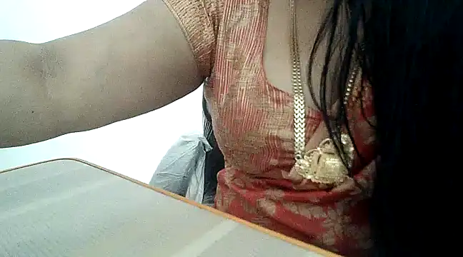 Snapshot of hot_pavitra chatting on 12.25.24 hot pavitra online show from 12.25.24
