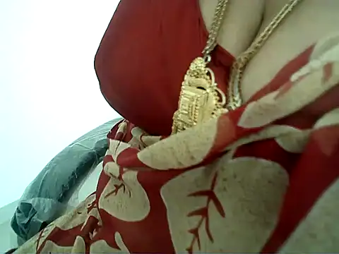 Snapshot of hot_pavitra chatting on 01.22.25 hot pavitra online show from 01.22.25