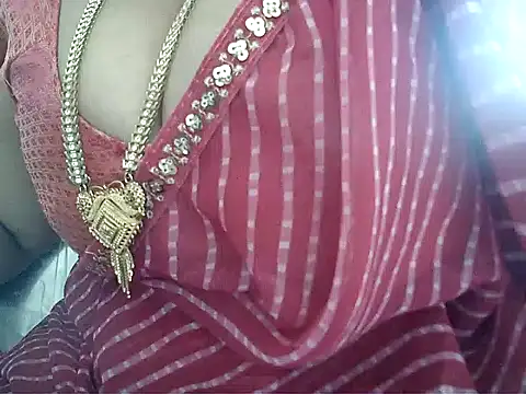 Snapshot of hot_pavitra chatting on 01.24.25 hot pavitra online show from 01.24.25