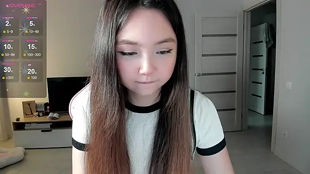 Fluffy Rose online show from 03.06.26