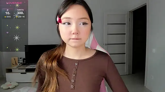 Fluffy Rose online show from 03.18.26