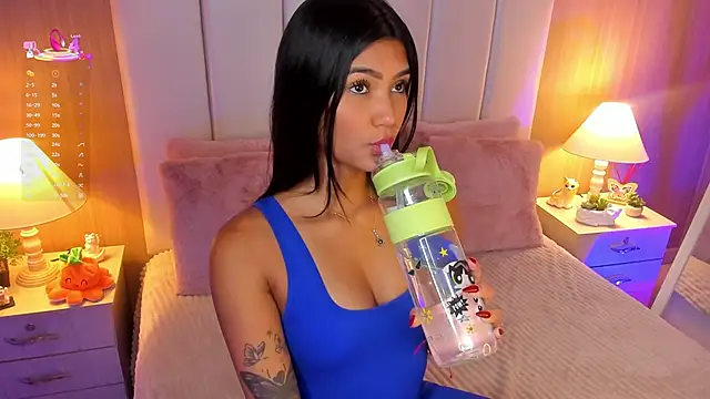 Snapshot of CaseyPiierce chatting on 09.12.25 CaseyPiierce online show from 09.12.25