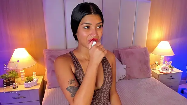 Snapshot of CaseyPiierce chatting on 09.27.25 CaseyPiierce online show from 09.27.25