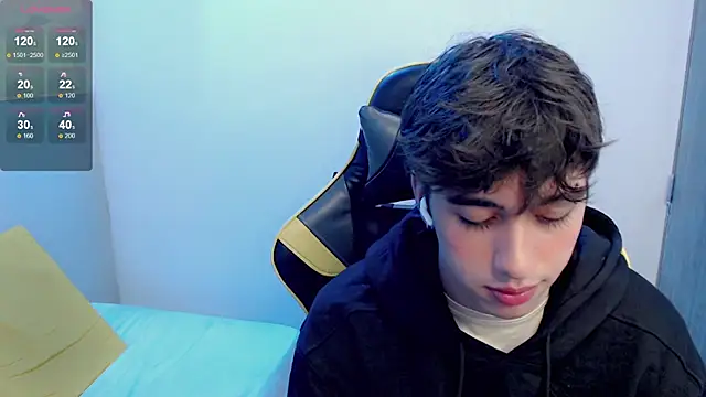 Snapshot of Jake_tripp chatting on 10.07.25 Jake tripp online show from 10.07.25