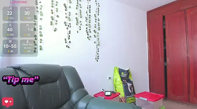 bonnie moon  online show from 12.17.24