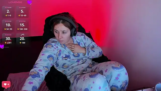 bonnie moon  online show from 03.29.26