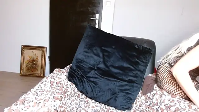 JuicyJanexo online show from 12.09.24