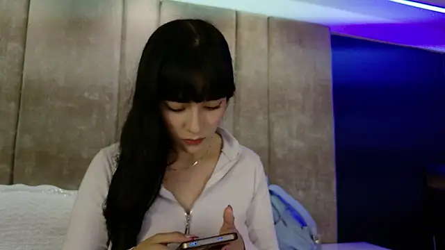 Snapshot of Susa1userma_ chatting on 11.15.25 Susa1userma online show from 11.15.25