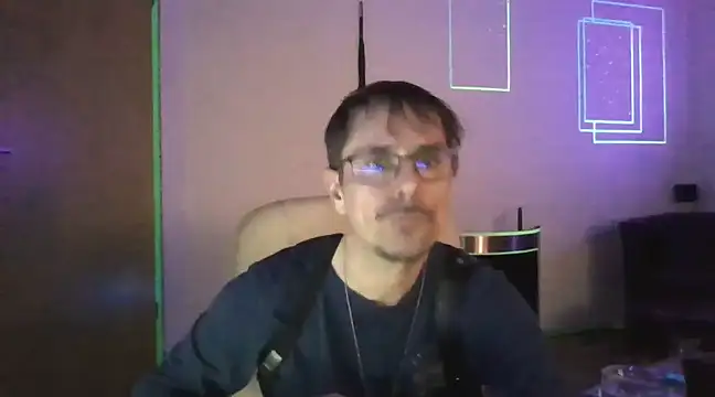 Snapshot of Minm666 chatting on 12.20.24 Minm666 online show from 12.20.24