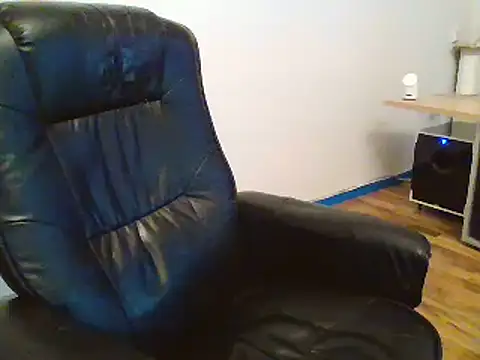 Snapshot of Minm666 chatting on 12.21.24 Minm666 online show from 12.21.24