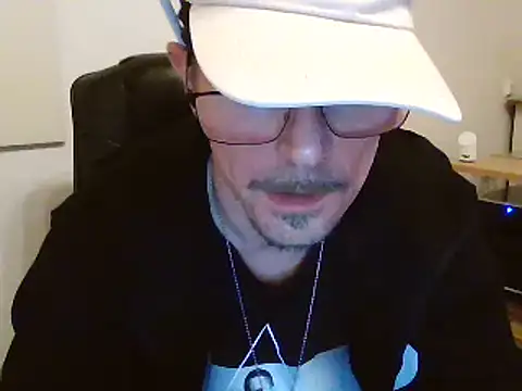 Snapshot of Minm666 chatting on 12.21.24 Minm666 online show from 12.21.24