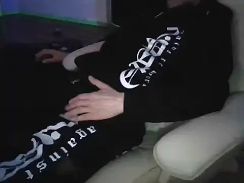 Snapshot of Minm666 chatting on 01.09.25 Minm666 online show from 01.09.25