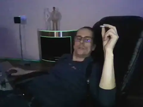 Snapshot of Minm666 chatting on 02.24.25 Minm666 online show from 02.24.25