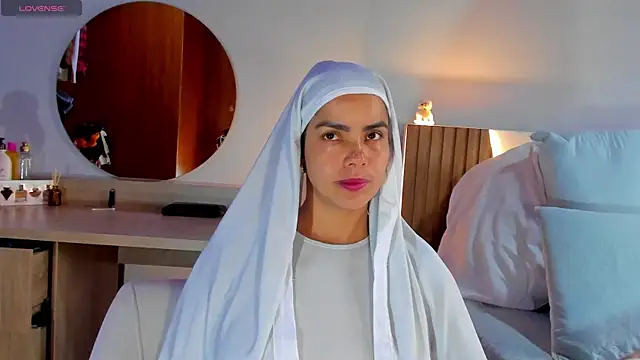 ClaraMariaMon online show from 03.06.25