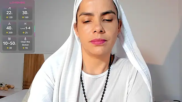 ClaraMariaMon online show from 03.27.26