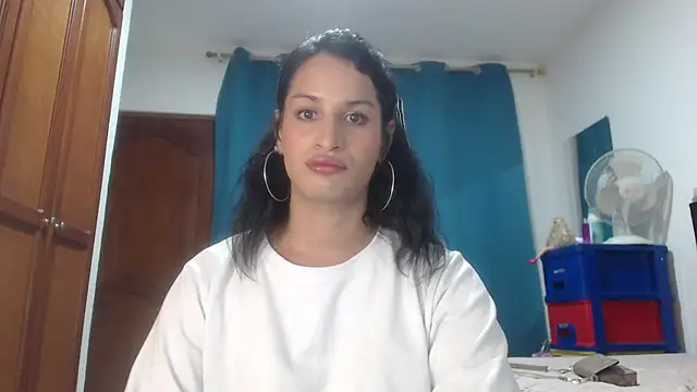 jennifer ts online show from 03.12.25