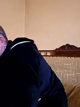 Snapshot of TattooedDick92 chatting on 01.03.25 TattooedDick92 online show from 01.03.25