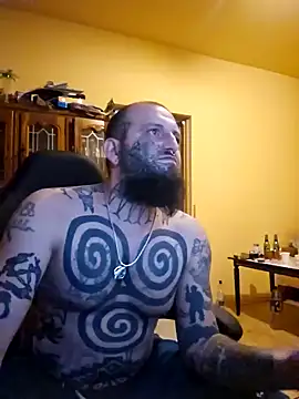 Snapshot of TattooedDick92 chatting on 01.08.25 TattooedDick92 online show from 01.08.25