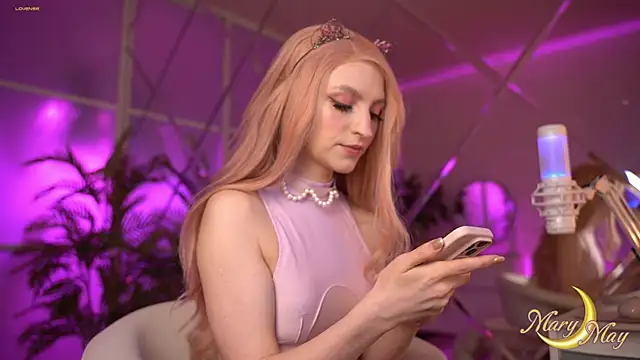 marylunamay online show from 01.24.25