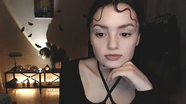 Snapshot of CuteRuby99 chatting on 10.29.25 CuteRuby99 online show from 10.29.25