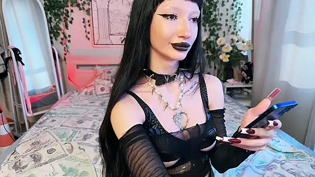 Snapshot of Marcellean chatting on 03.11.25 Marcellean online show from 03.11.25