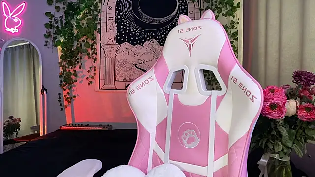 Snapshot of Marcellean chatting on 09.16.25 Marcellean online show from 09.16.25