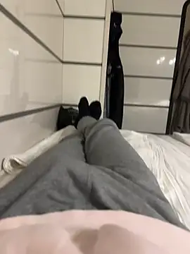 Snapshot of young1fucker chatting on 12.15.24 young1fucker online show from 12.15.24