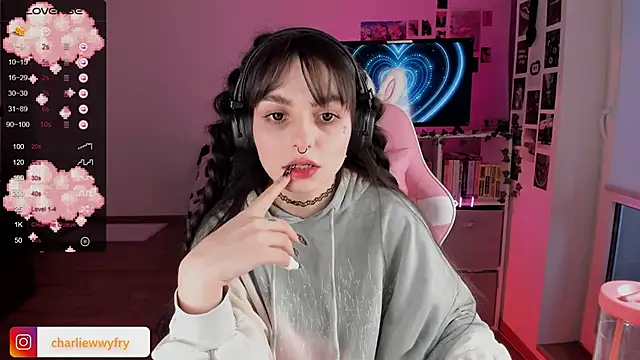 mollydoorsis1 online show from 02.09.25