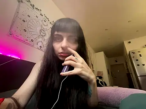 mollydoorsis1 online show from 11.22.25