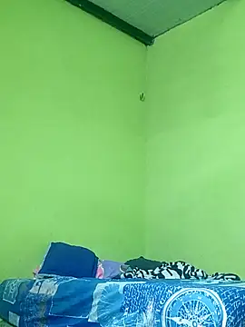 Snapshot of travieso2893 chatting on 12.18.25 travieso2893 online show from 12.18.25