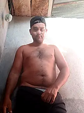 Snapshot of travieso2893 chatting on 02.18.26 travieso2893 online show from 02.18.26