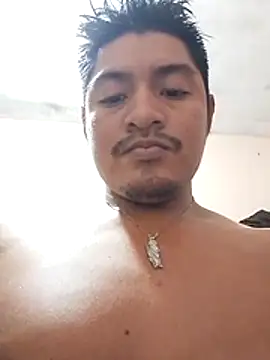 Roysitobebe  online show from 11.13.25