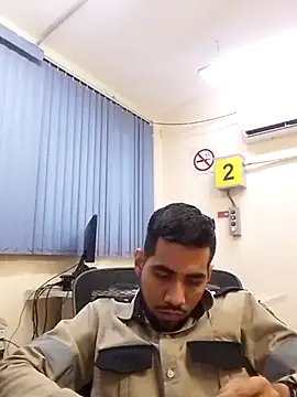 EnriquePersian197 online show from 02.19.25