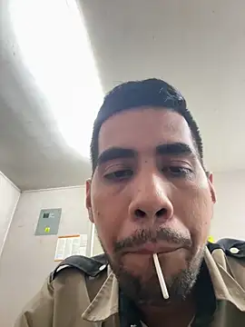 EnriquePersian197 online show from 03.19.25