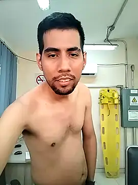 EnriquePersian197 online show from 11.17.25