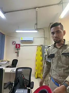 EnriquePersian197 online show from 02.04.26