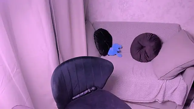 kirraa  online show from 01.26.25