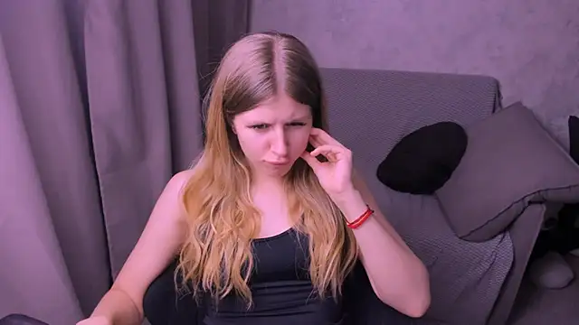 kirraa  online show from 02.05.25