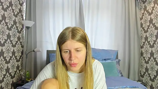 kirraa  online show from 09.16.25