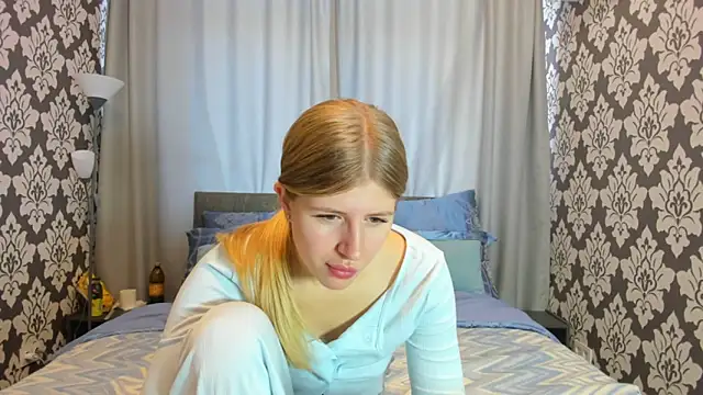 kirraa  online show from 09.27.25