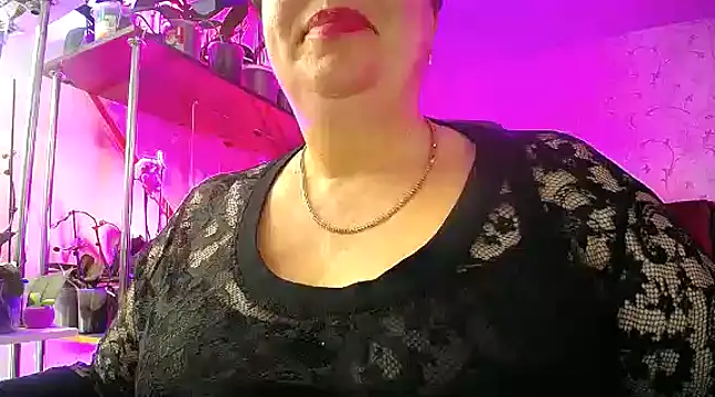  Sweet Woman online show from 02.15.25