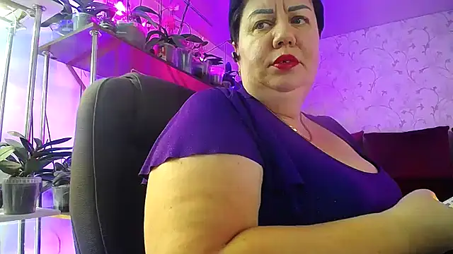  Sweet Woman online show from 11.20.25