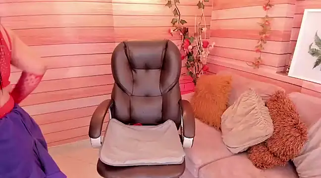 marien thomson  online show from 02.09.25