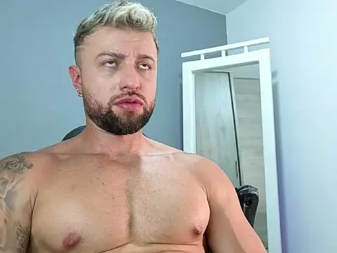 OwenMaximus814 online show from 03.14.26