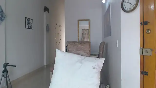 divinepleasury online show from 10.22.25