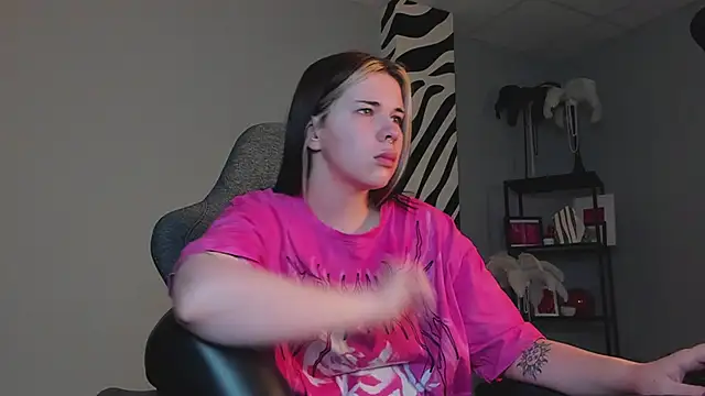 AliceSunday online show from 12.02.25