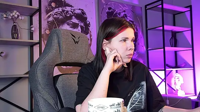 AliceSunday online show from 01.09.26