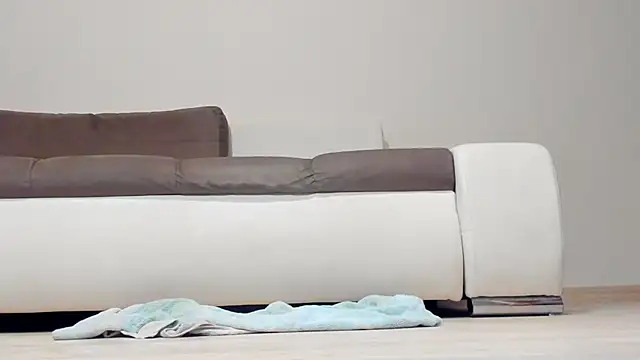 Snapshot of SabySexy chatting on 12.15.25 SabySexy online show from 12.15.25